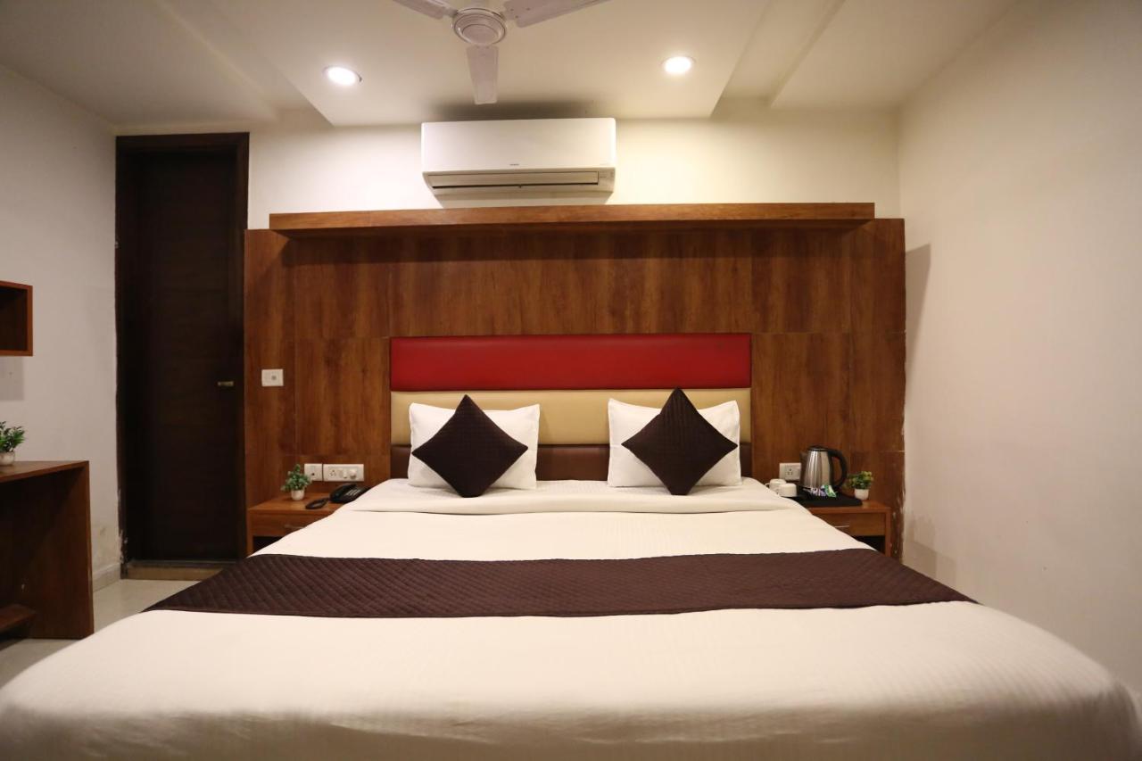 Hotel Sm Suits Near Delhi Airport-Unit By Grand Urban Luxury Nové Dillí Exteriér fotografie