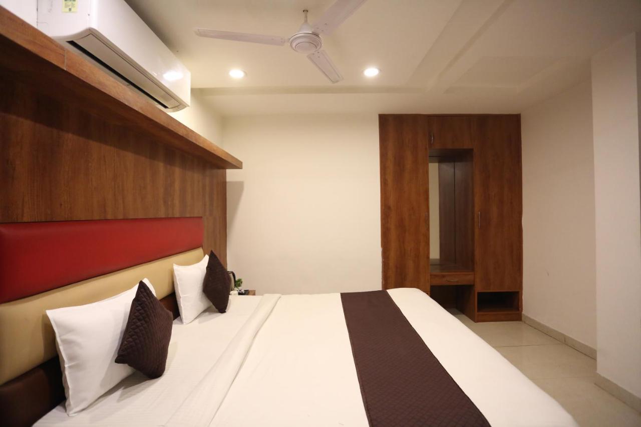 Hotel Sm Suits Near Delhi Airport-Unit By Grand Urban Luxury Nové Dillí Exteriér fotografie