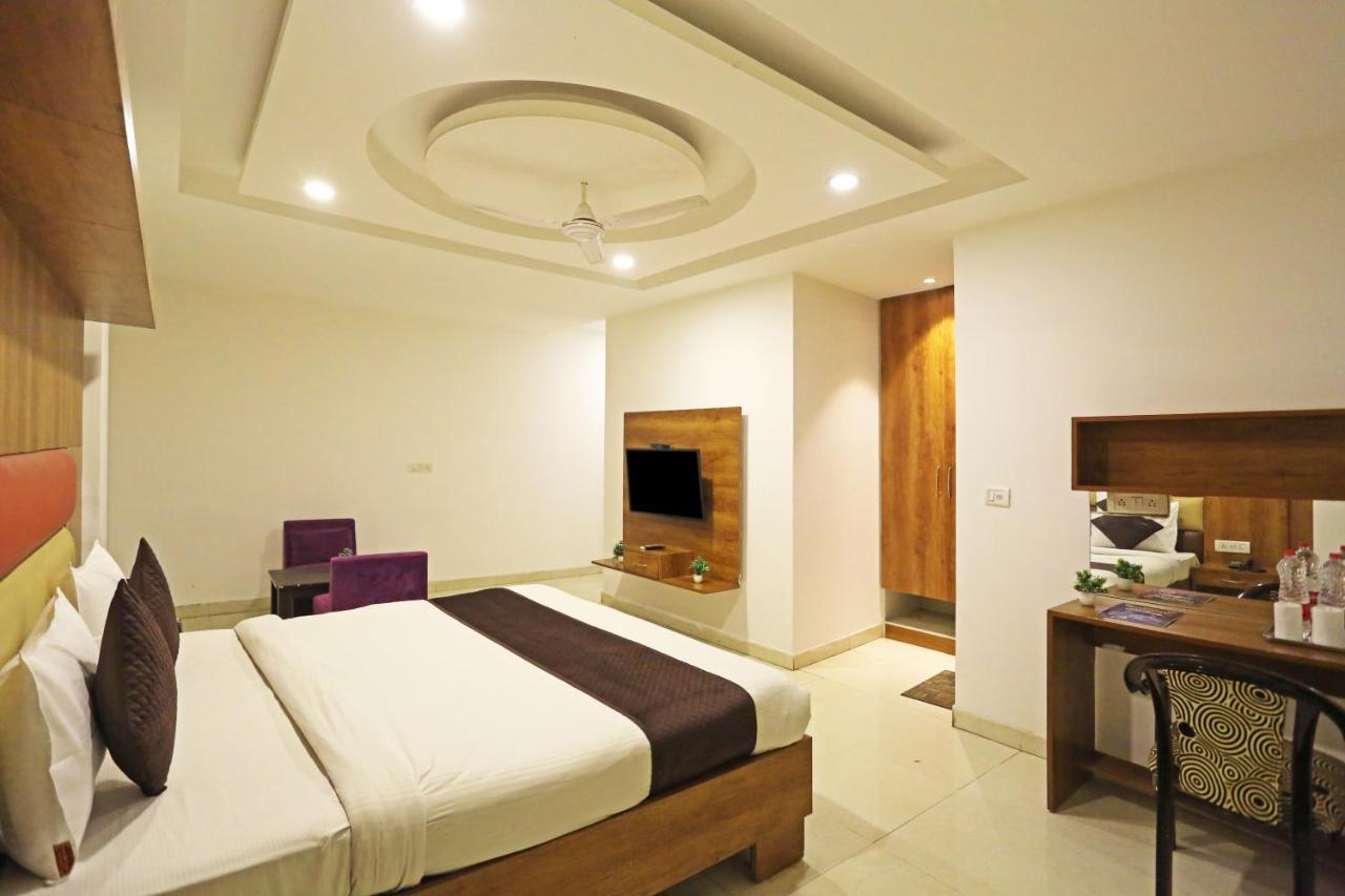 Hotel Sm Suits Near Delhi Airport-Unit By Grand Urban Luxury Nové Dillí Exteriér fotografie