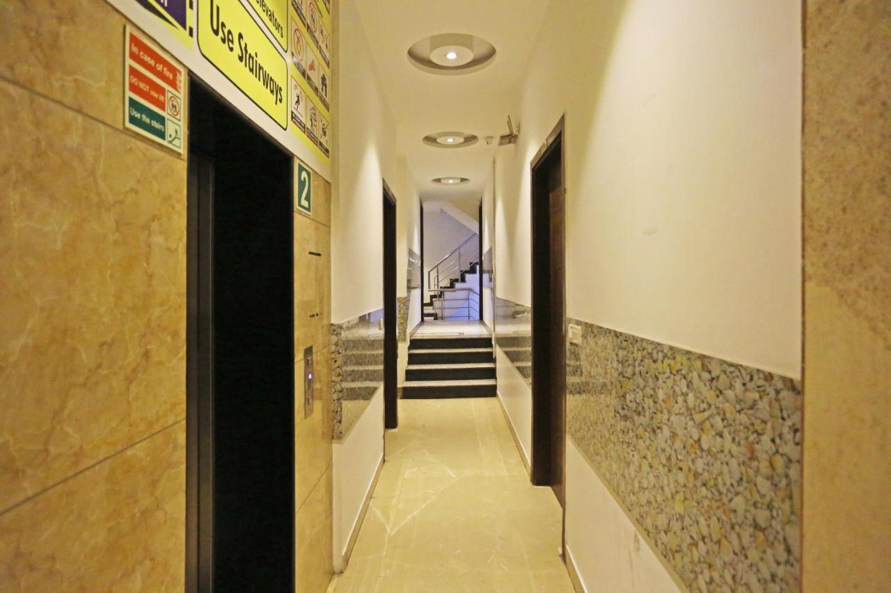 Hotel Sm Suits Near Delhi Airport-Unit By Grand Urban Luxury Nové Dillí Exteriér fotografie
